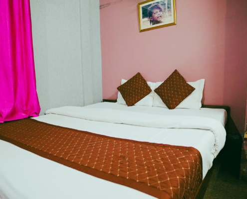 Deluxe Triple Crystal Palace